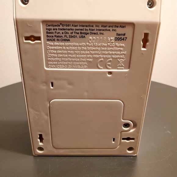 Vintage Centipede handheld video game - Picture 2 of 7